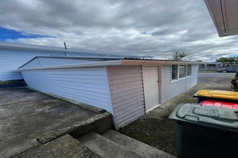 Photo of property in 40 Vodanovich Road, Te Atatu South, Auckland, 0610