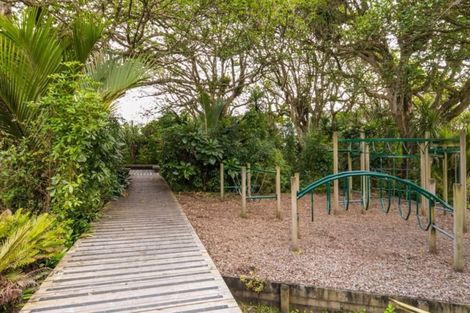 Photo of property in 6 Rewa Rewa Lane, Orewa, 0931