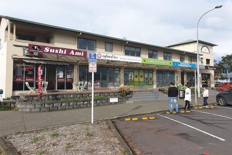 Photo of property in 4/80 Gunner Drive, Te Atatu Peninsula, Auckland, 0610