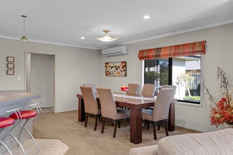 Photo of property in 9 Woodham Place, Rototuna North, Hamilton, 3210