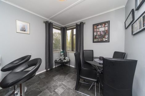 Photo of property in 19 Pembroke Street, Highbury, Palmerston North, 4412
