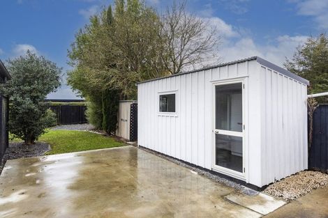 Photo of property in 37 Hussey Road, Harewood, Christchurch, 8051