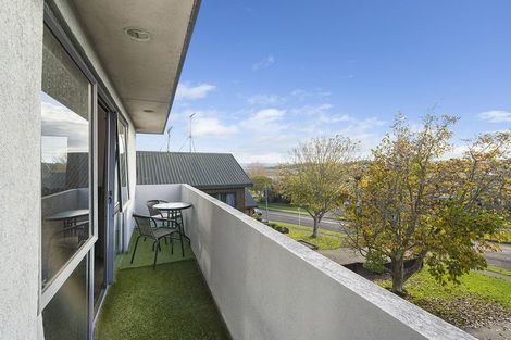 Photo of property in 43 Western Heights Drive, Western Heights, Hamilton, 3200