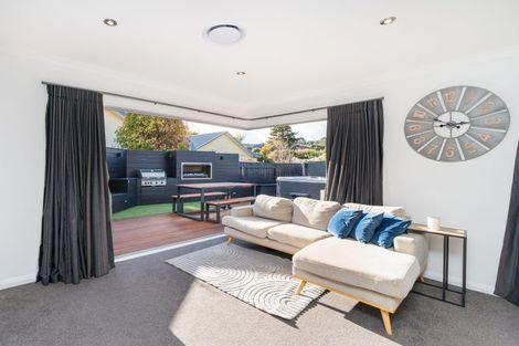 Photo of property in 26 Chestnut Close, Kelvin Grove, Palmerston North, 4414