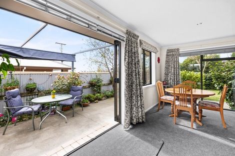 Photo of property in 123 Arataki Road, Havelock North, 4130