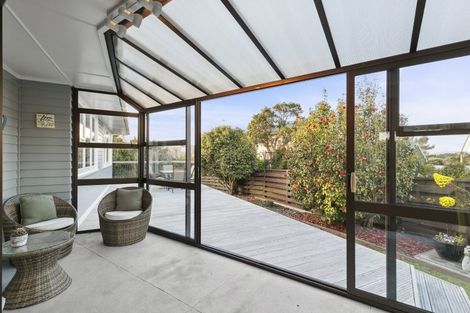 Photo of property in 35 Lynda Avenue, Paparangi, Wellington, 6037