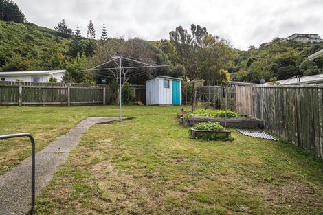 Photo of property in 49 Franklyn Road, Tawa, Wellington, 5028