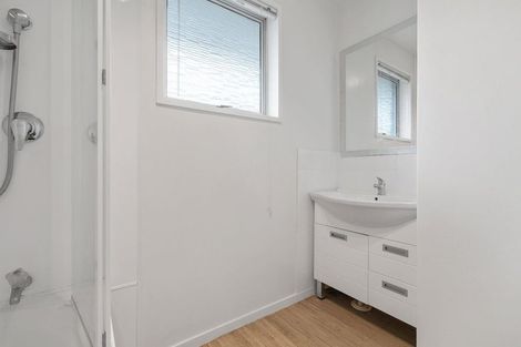 Photo of property in 46 Oakley Crescent, Hornby, Christchurch, 8042