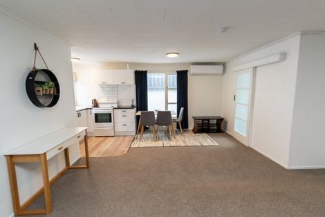 Photo of property in 30 Collins Avenue, Tawa, Wellington, 5028