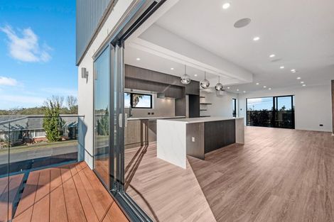 Photo of property in 8a Northboro Road, Hauraki, Auckland, 0622