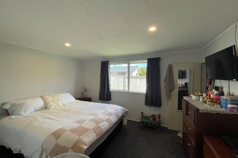 Photo of property in 13 Tawari Street, Inglewood, 4330