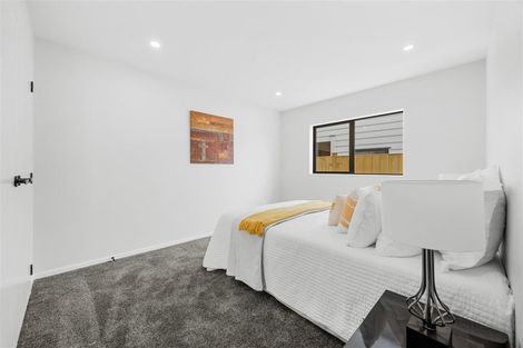 Photo of property in 73 Tributary Parade, Karaka, 2113
