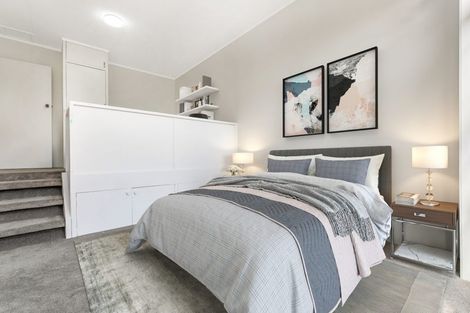 Photo of property in 70 Kaurilands Road, Titirangi, Auckland, 0604