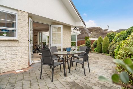 Photo of property in 19 Comeskey Grove, Elderslea, Upper Hutt, 5018