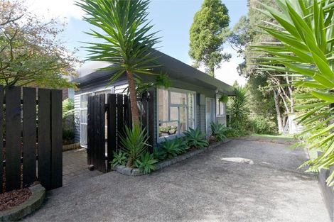 Photo of property in 240 Godley Road, Titirangi, Auckland, 0604