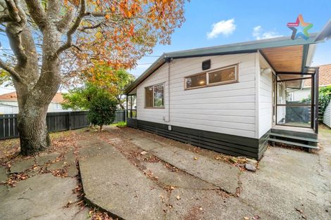 Photo of property in 106 Cambridge Terrace, Fairfield, Lower Hutt, 5011