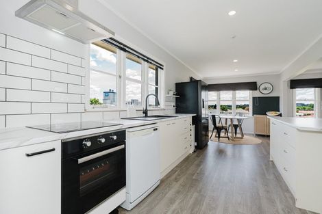 Photo of property in 122 Goodfellow Street, Te Awamutu, 3800