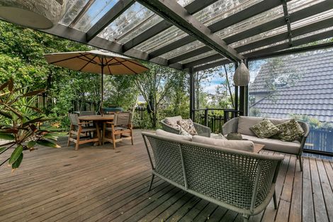 Photo of property in 1/1 Tern Place, Unsworth Heights, Auckland, 0632