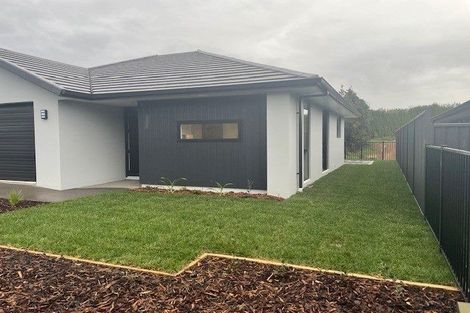 Photo of property in 16 Kauri Lane, Omokoroa, 3114