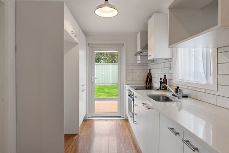 Photo of property in 17 Rolleston Street, Mount Cook, Wellington, 6021