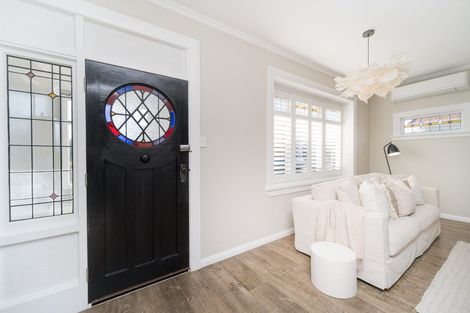 Photo of property in 37 Miro Street, Takaro, Palmerston North, 4410