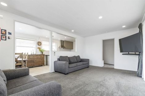 Photo of property in 6 Yeoman Place, Howick, Auckland, 2014
