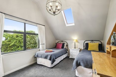 Photo of property in 125 Westchester Drive, Churton Park, Wellington, 6037