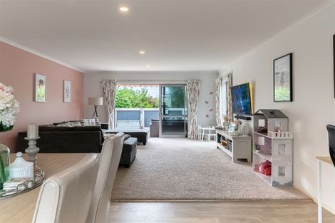 Photo of property in 208 Mazengarb Road, Paraparaumu, 5032