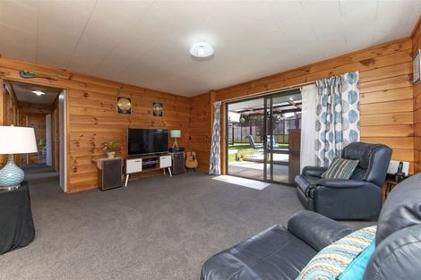 Photo of property in 13a Fitzwater Place, Henderson, Auckland, 0612