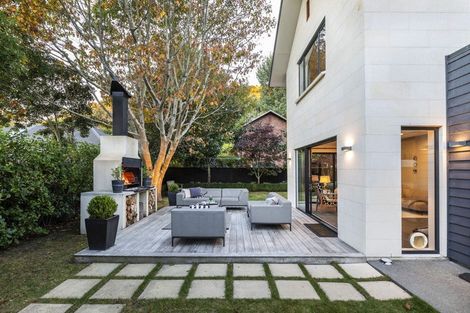 Photo of property in 2 Maurice Knowles Lane, Cashmere, Christchurch, 8022