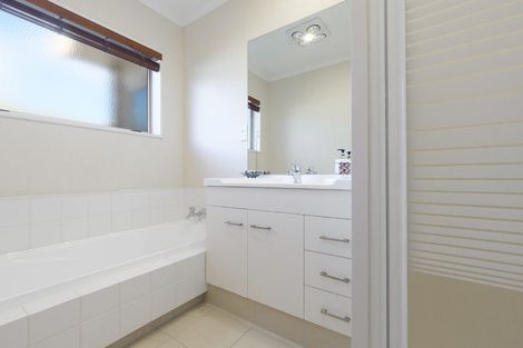 Photo of property in 56 Freyberg Street, Otumoetai, Tauranga, 3110