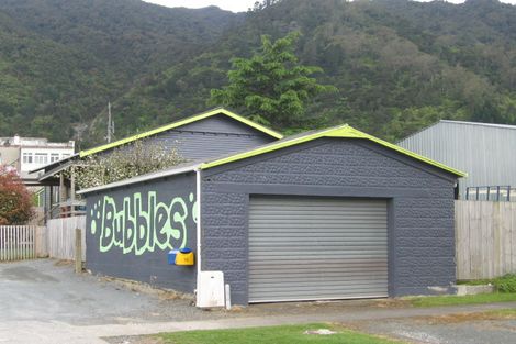 Photo of property in 70 Rewi Street, Te Aroha, 3320