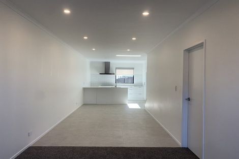 Photo of property in 18 Hema Road, Hobsonville, 0616