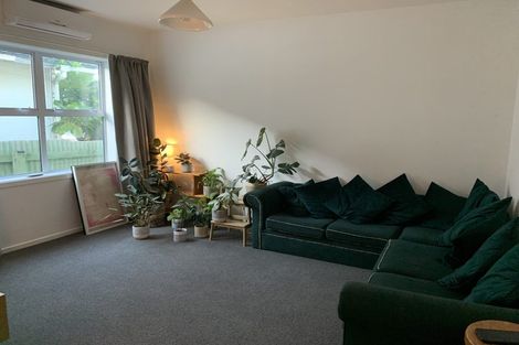 Photo of property in 200 Queens Drive, Lyall Bay, Wellington, 6022