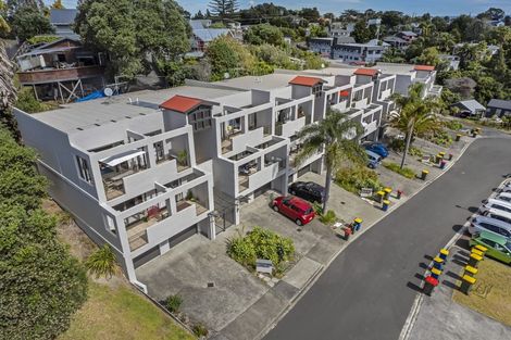 Photo of property in 3/8 Monte Cassino Place, Birkdale, Auckland, 0626