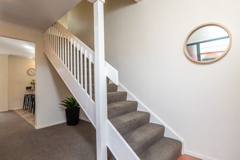 Photo of property in 49u2 Ranui Terrace, Tawa, Wellington, 5028