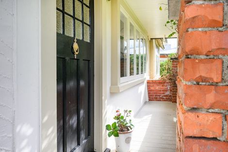 Photo of property in 30 Rangitane Street, Palmerston North, 4414