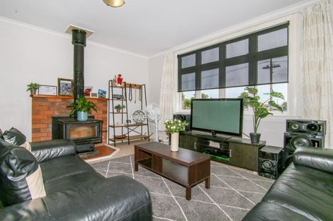 Photo of property in 67 Derby Street, Westport, 7825