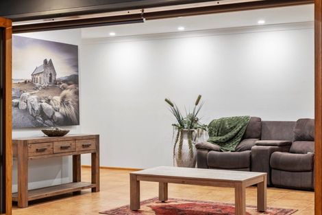Photo of property in 50 Plateau Heights, Mount Maunganui, 3116