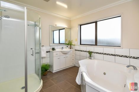 Photo of property in 72a Prospect Terrace, Pukekohe, 2120