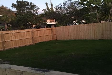 Photo of property in 90 Oaktree Avenue, Browns Bay, Auckland, 0630