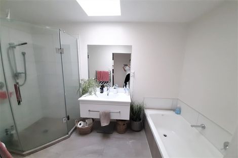 Photo of property in 18a Anakiwa Place, Milford, Auckland, 0620
