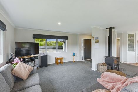 Photo of property in 51 Garth Road, Levin, 5571