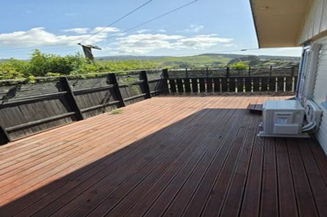 Photo of property in 9 Catherine Crescent, Paparangi, Wellington, 6037