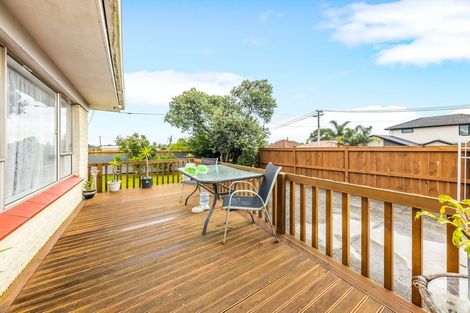 Photo of property in 2/2a Hutt Road, Manurewa, Auckland, 2102