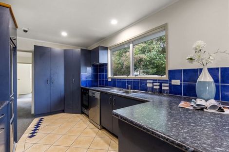 Photo of property in 10 Tamahere Drive, Glenfield, Auckland, 0629