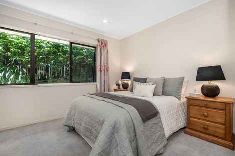 Photo of property in 8 Gillard Place, Eastern Beach, Auckland, 2012
