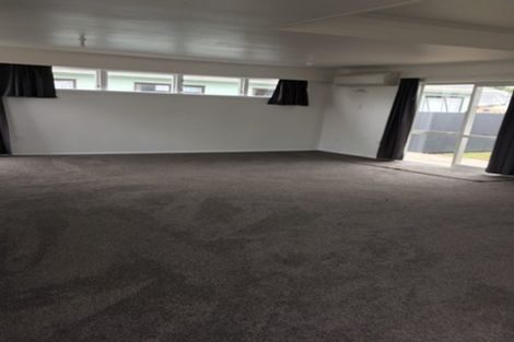 Photo of property in 16 Milson Line, Roslyn, Palmerston North, 4414