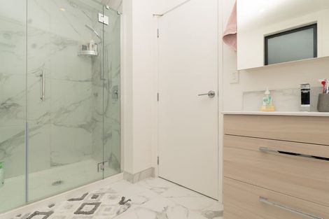 Photo of property in 10/59 Neil Avenue, Te Atatu Peninsula, Auckland, 0610