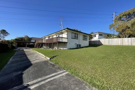 Photo of property in 8 Santiago Crescent, Unsworth Heights, Auckland, 0632